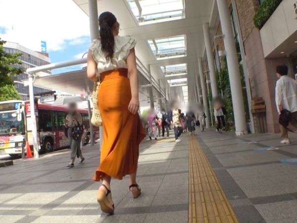 【高身長スレンダー美女ナンパ】173cmの美脚お姉さん、久々のSEXで大興奮！手マンでビシャビシャ潮吹きしちゃう敏感ボディ♡極太チンポで悶絶アクメ！！