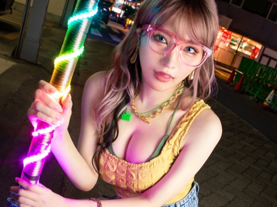 【ギャル界の女王・胡桃さくらの淫乱プレイ】『もっと突いて♡』ドスケベギャルがねっとり濃厚セックスで乱れまくり！日焼け跡が眩しい美ボディを激しく揺らし、ギャルマンコにザーメンぶっかけられちゃう！