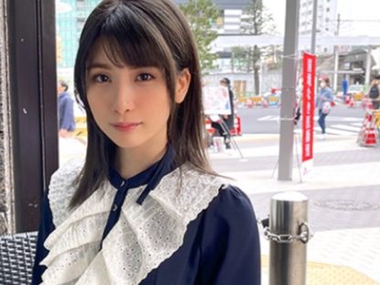 【痴女の誘惑】「もっと激しく突いて♡」エチエチボディの淫乱女が騎乗位で大胆に腰振り！体位を変えながらおマンコを激突きされ、淫らに喘ぐ姿が最高！