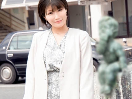 【欲求不満若妻の危険な火遊び】『旦那じゃ物足りないの…』20代後半のヤリマン人妻が他人棒に溺れる！痴女全開で男を誘惑し、濃厚セックスで快感に乱れまくる！若妻の淫乱な本性が露わになる過激な不倫劇！！