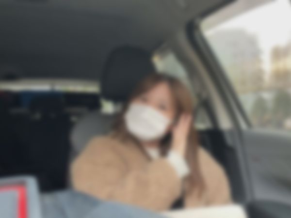 【裏切り配信】『バレたらヤバい…』セフレとの生ハメSEXをこっそり生配信！絶倫チンポで何度も突かれ、中出しされまくる素人娘の危険なプレイが丸見え！