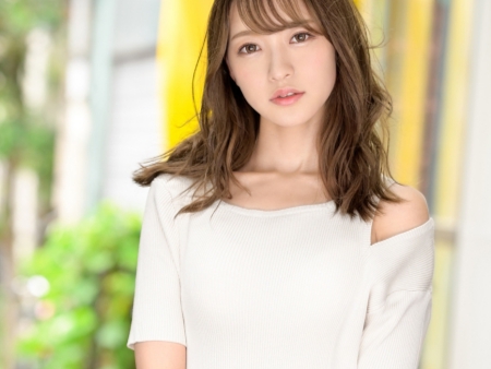 【素人男性大興奮】スレンダー美少女をデリバリー！素人男性と濃厚エッチで乱れまくる！圧倒的美少女が素人チ○ポに夢中♡