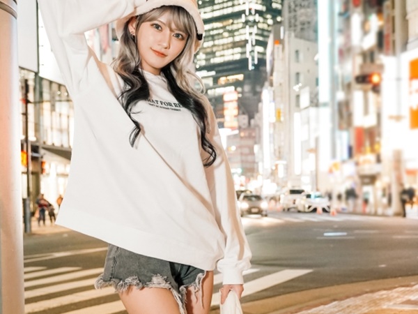 【ギャルの神対応】『おじさん、元気出してよ♡』会社クビのおっさんを激カワギャルが癒しセックス!朝までハメまくり、濃厚ファックでおっさんもギャルも大満足!!