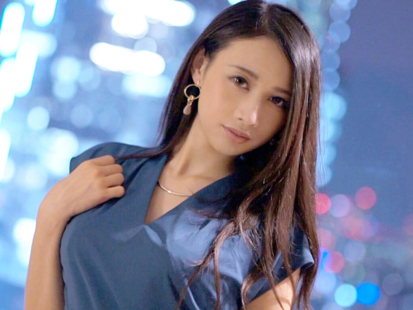 【大人の色気全開】スケベなお姉さんが快楽に溺れる！妖艶な美女が淫らに腰を振り、大人の色香で男を誘惑！イキまくる姿がエロすぎる！！